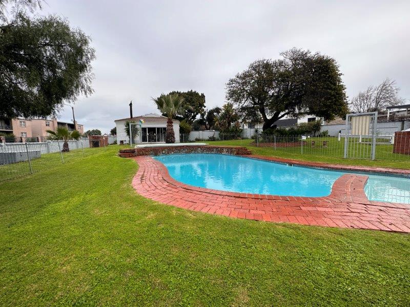 To Let 2 Bedroom Property for Rent in Vredekloof Western Cape